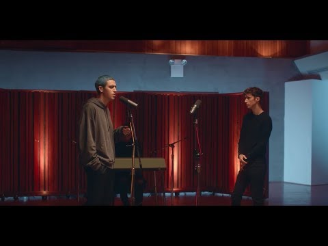 Lauv & Troye Sivan が、再生数3500万回超えの新曲“i’m so tired”のStripped-downライブ映像を公開